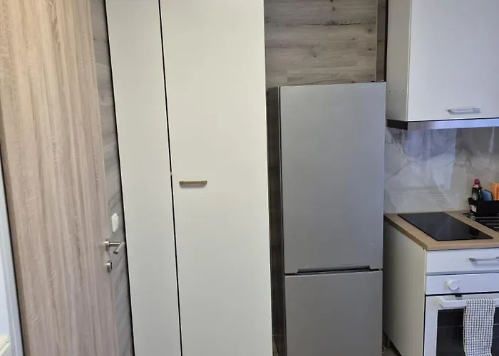 Lägenhet Viktor Studioapartment *